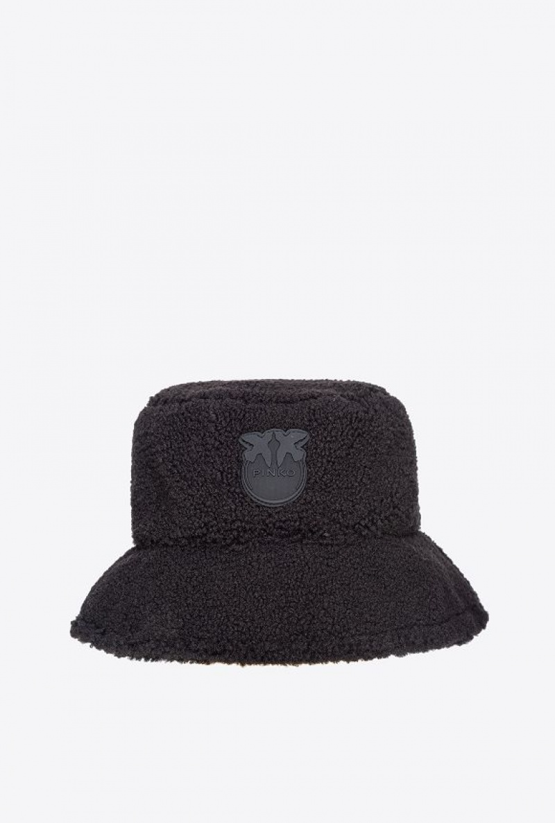 Pinko Faux Fur Bucket Hat With Logo Patch LIMO BLACK | SN-PKO34365